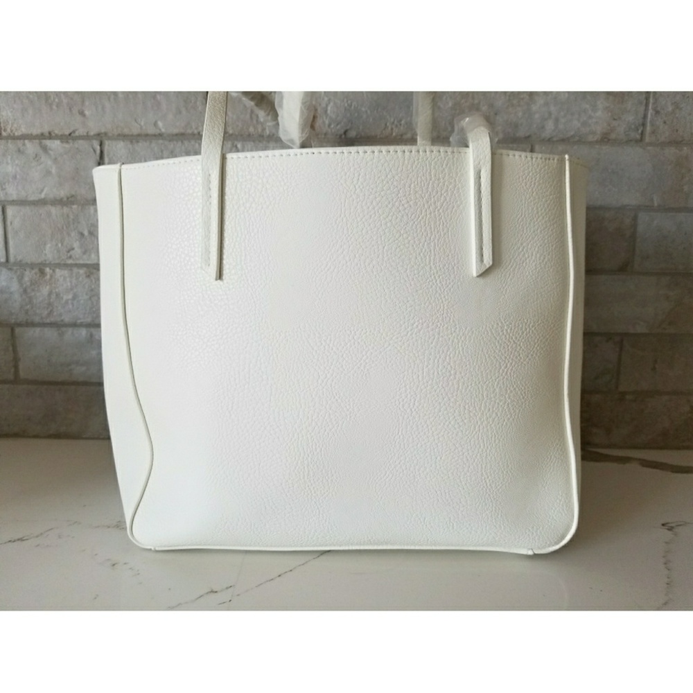 NWT Ivory,  black and gold tote FIRM - Picture 3 of 5